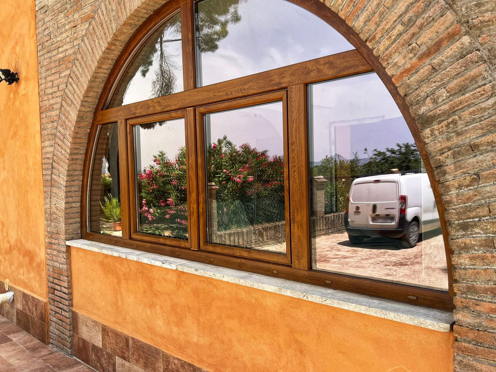 Infissi in pvc ad arco